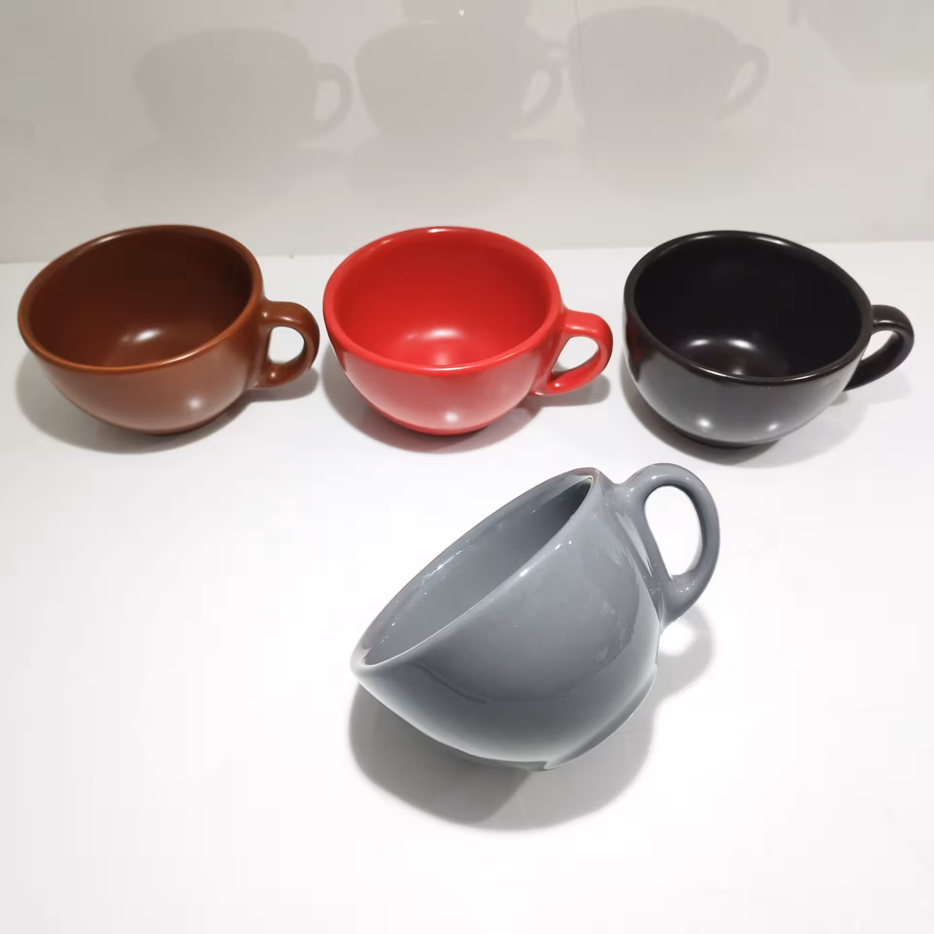 فنجان لاته خوری رنگی کیفیت عالی (قیمت برای یک عدد است)  - فنجان سرامیکی رنگی - فنجان لته خوری - ارسال بصورت پسکرایه