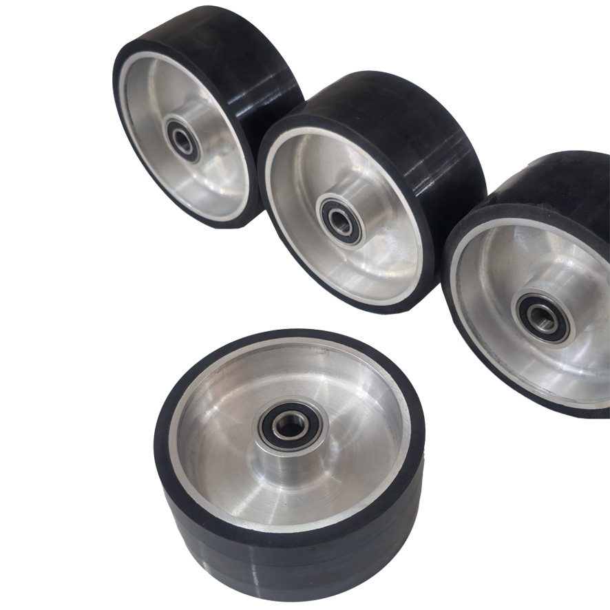 غلتک تنظیم سنباده نواری لاستیکی با قطر 120 و عرض 50 میلیمتر