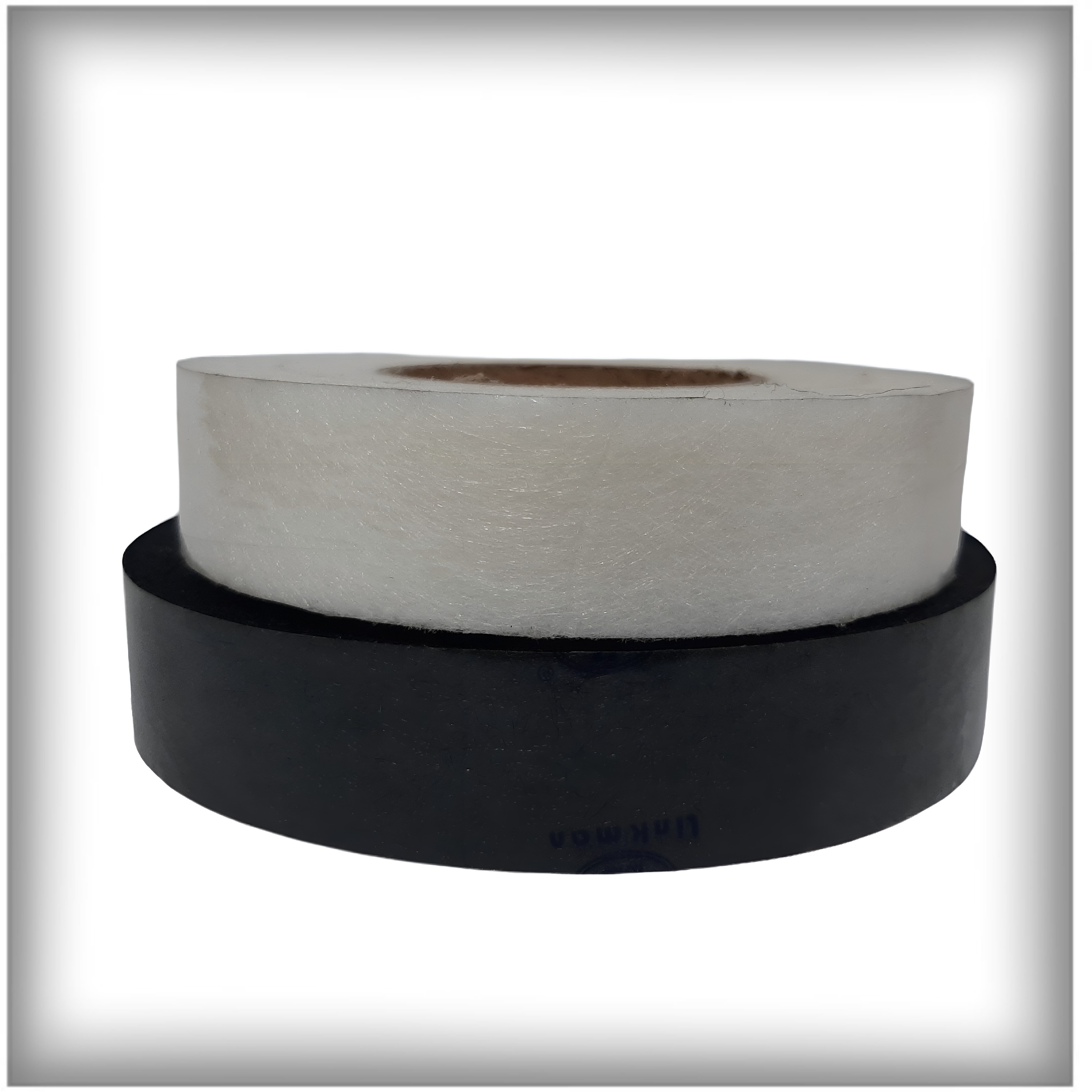 زانفکیس عرض حدودا 3 سانت برای داحل گذاشتن لبه ی لباس و پارچه در دو رنگ سفید و مشکی