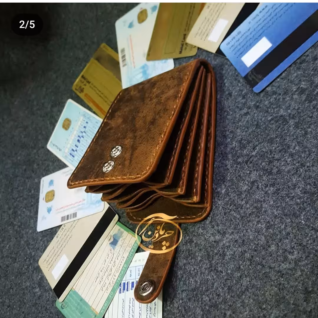 جاکارتی آکاردئونی عمودی دستدوز دوخته شده با چرم ترکیب چرم شتری و بزی و نخ موم زده ترک قابل اجرا با رنگ و چرم دلخواه
