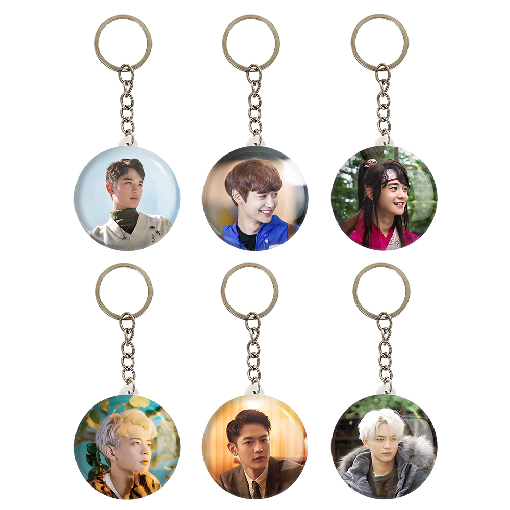 جاکلیدی خندالو مدل مینهو گروه شاینی Shinee کد 1280A مجموعه 6 عددی