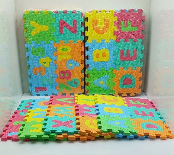 فوم پازلی اعداد و حروف انگلیسی بزرگ