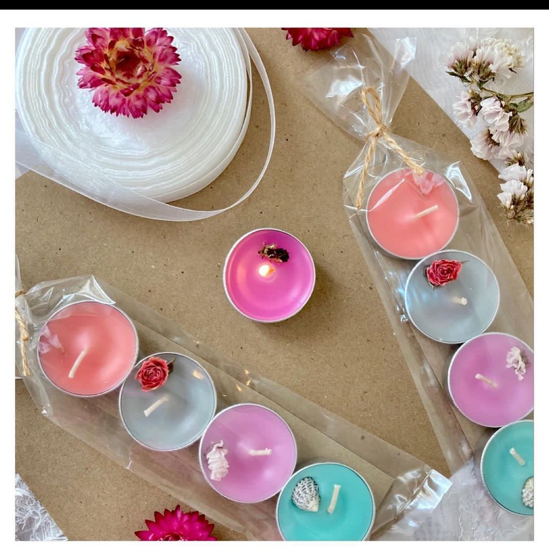 شمع وارمری تزیینی با گل خشک های مختلف و صدف