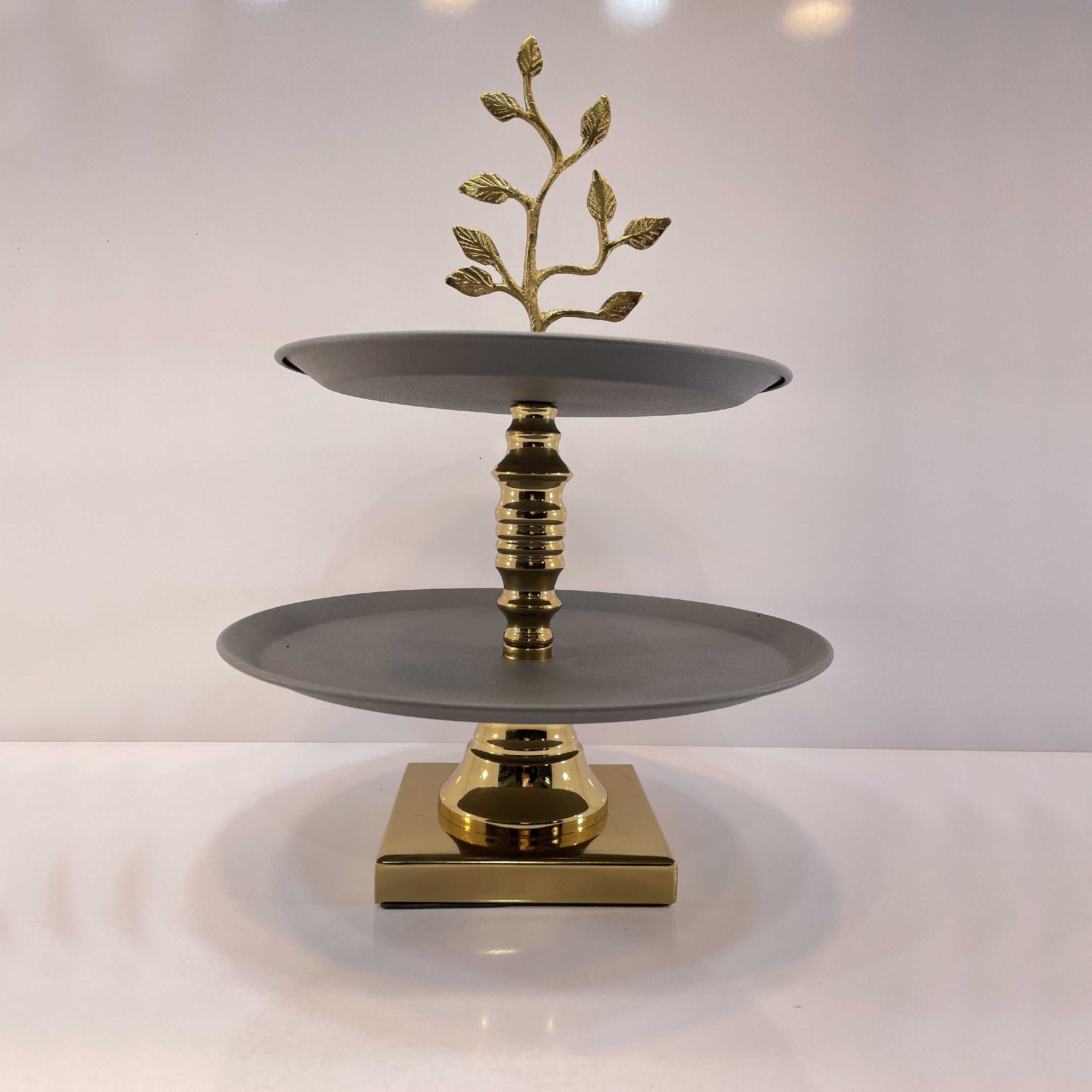 شیرینی خوری دو طبقه موجود در سه رنگ سفید مشکی طوسی