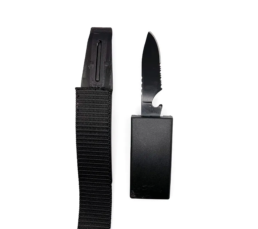 کمربند چاقودار