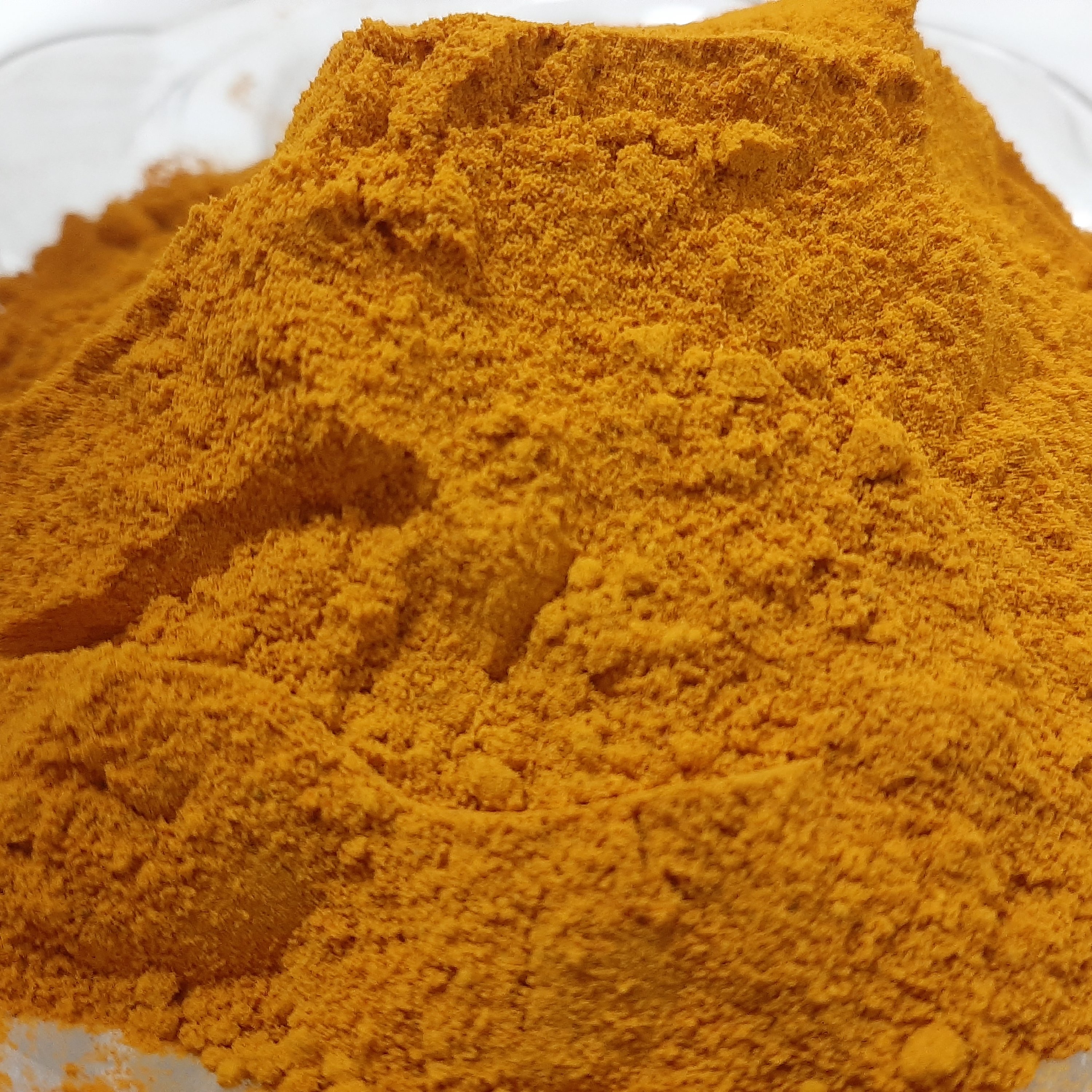 زردچوبه 700 گرمی اعلا به شرط ضمانت و مرجوعی