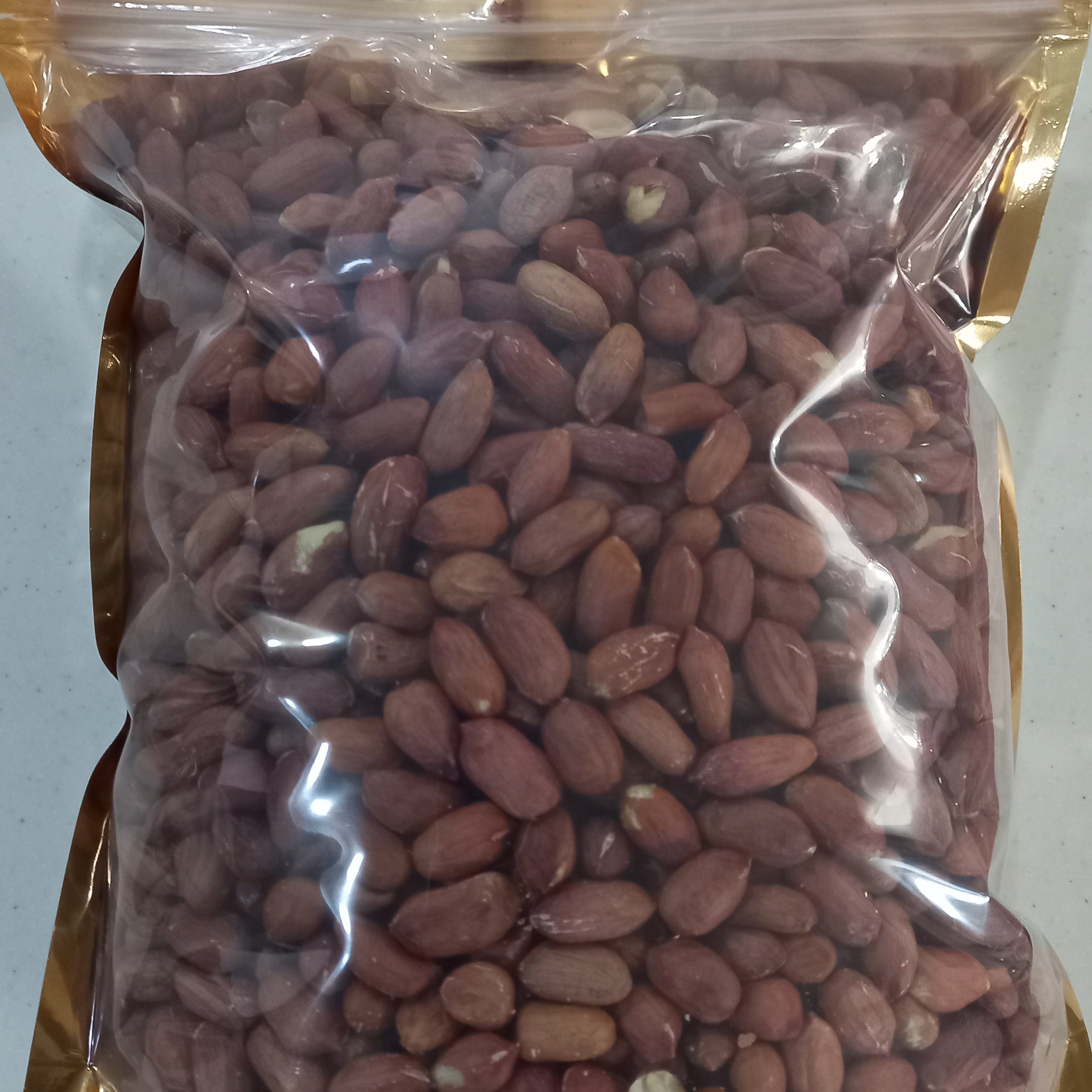 بادام زمینی خام درجه یک تازه و امسالی 2000 گرمی محصول 1401