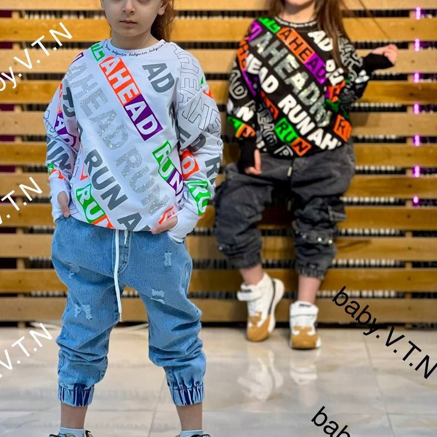 بلوز تک اسپورت نگین دار انگشتی جنس دورس دو نخ کیفیت عالی دو رنگ مشکی و سفید 