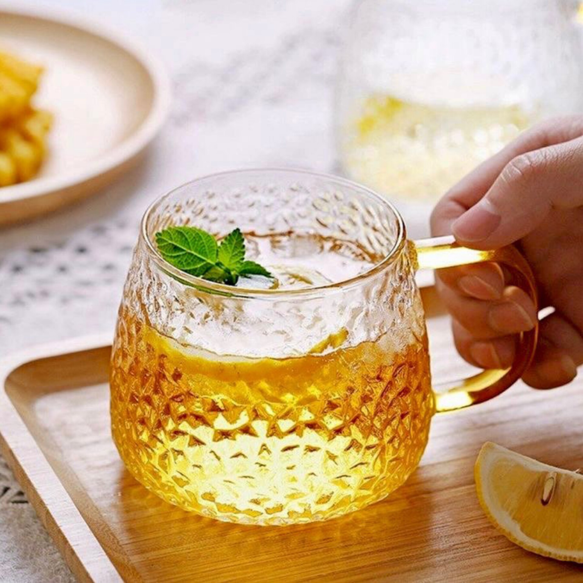 لیوان پیرکس دسته رنگی
تعداد هر عدد و قابل گذاشتن روی شعله مستقیم