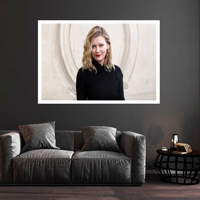 تابلو بکلیت طرح مشاهیر سینمای جهان کریستین دانست مدل قاب شاسی W-s10071 | دنیای قاب