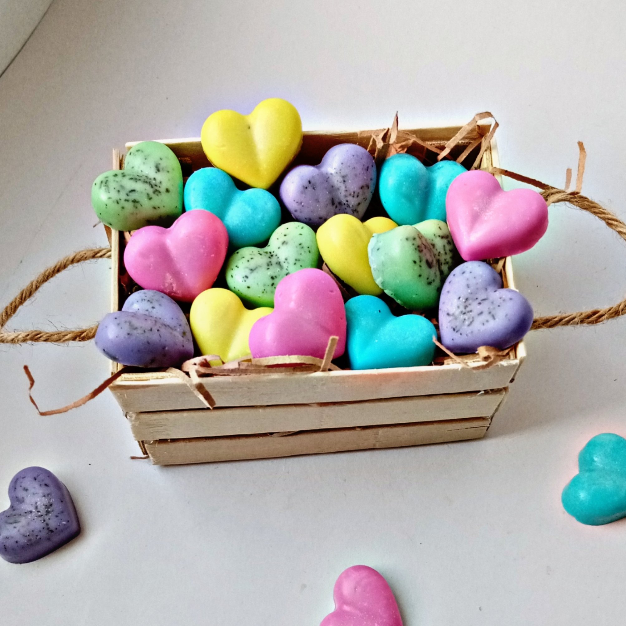 صابون قلبی با جعبه چوبی پانزده عددی