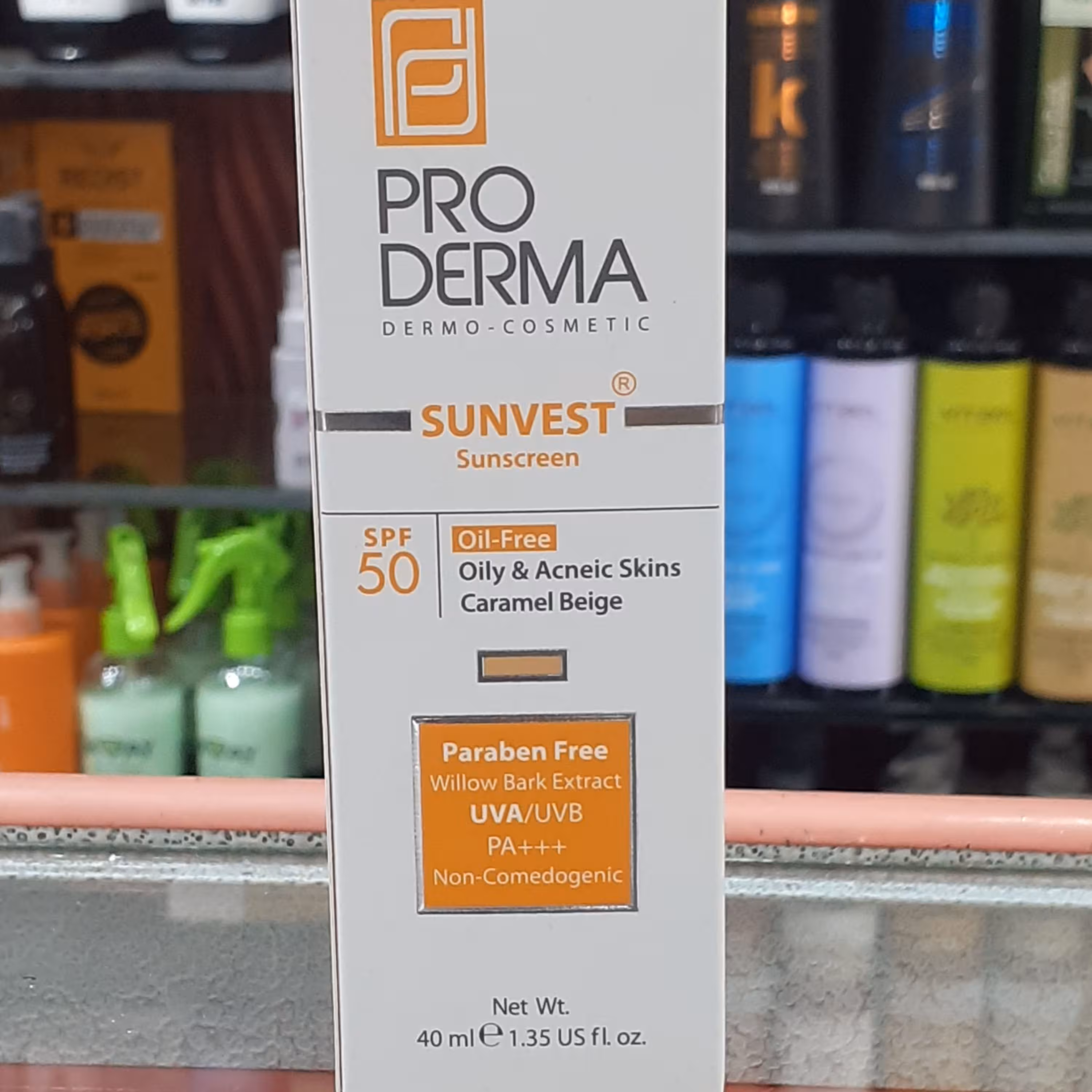 ضد آفتاب پرودرما رنگ بژ کاراملی spf50 حجم 40 میلی