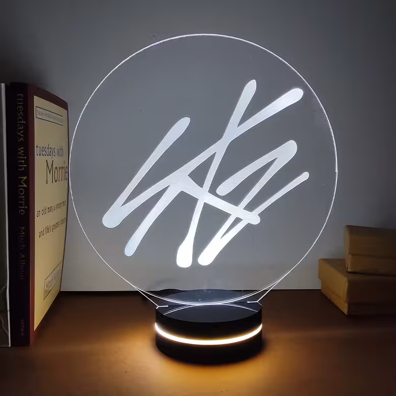 چراغ خواب مدل گروه Stray Kids