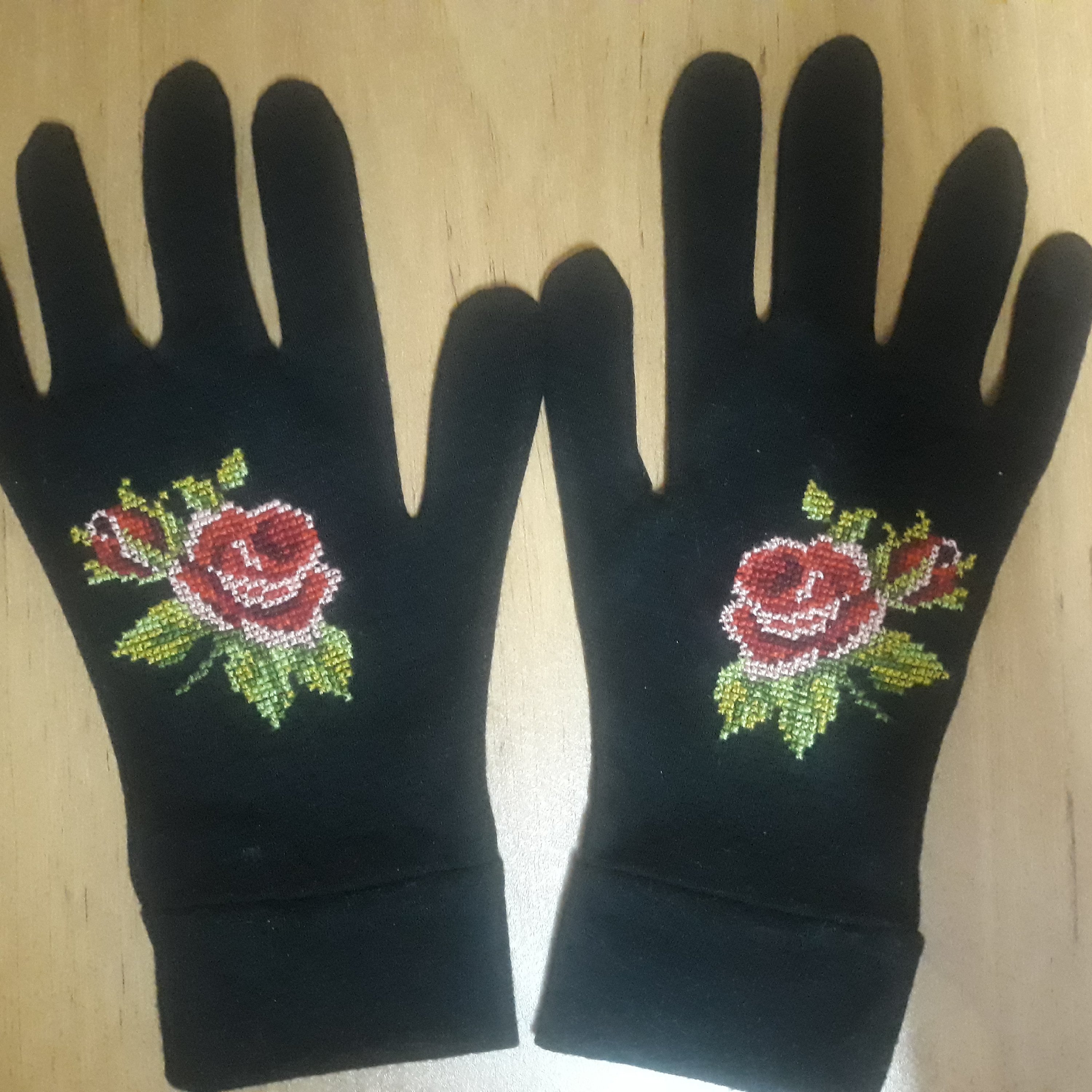 دستکش نخی شماره دوزی