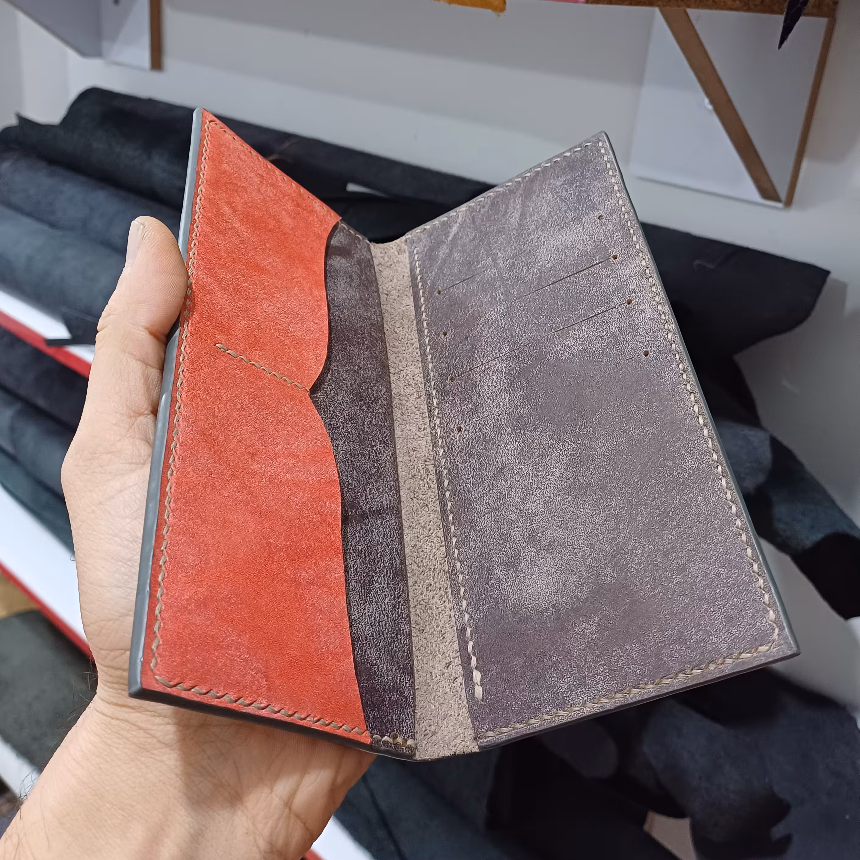 کیف چرم طبیعی دست دوز