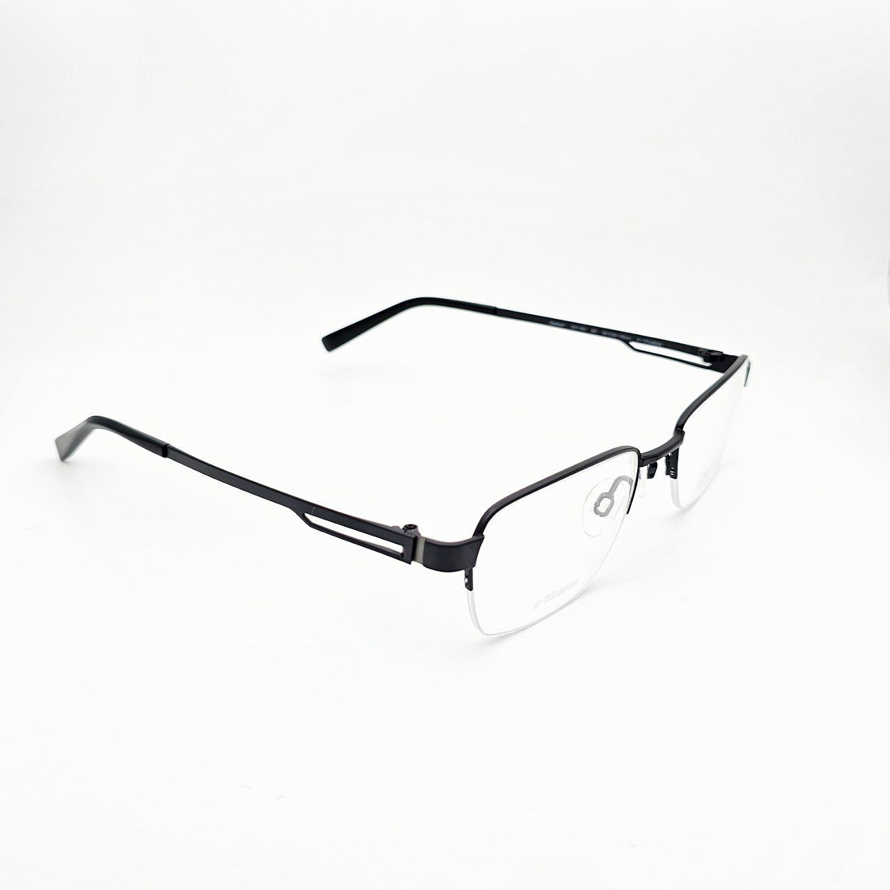 عینک طبی برند charmant مدل titanium perfection کد 1445