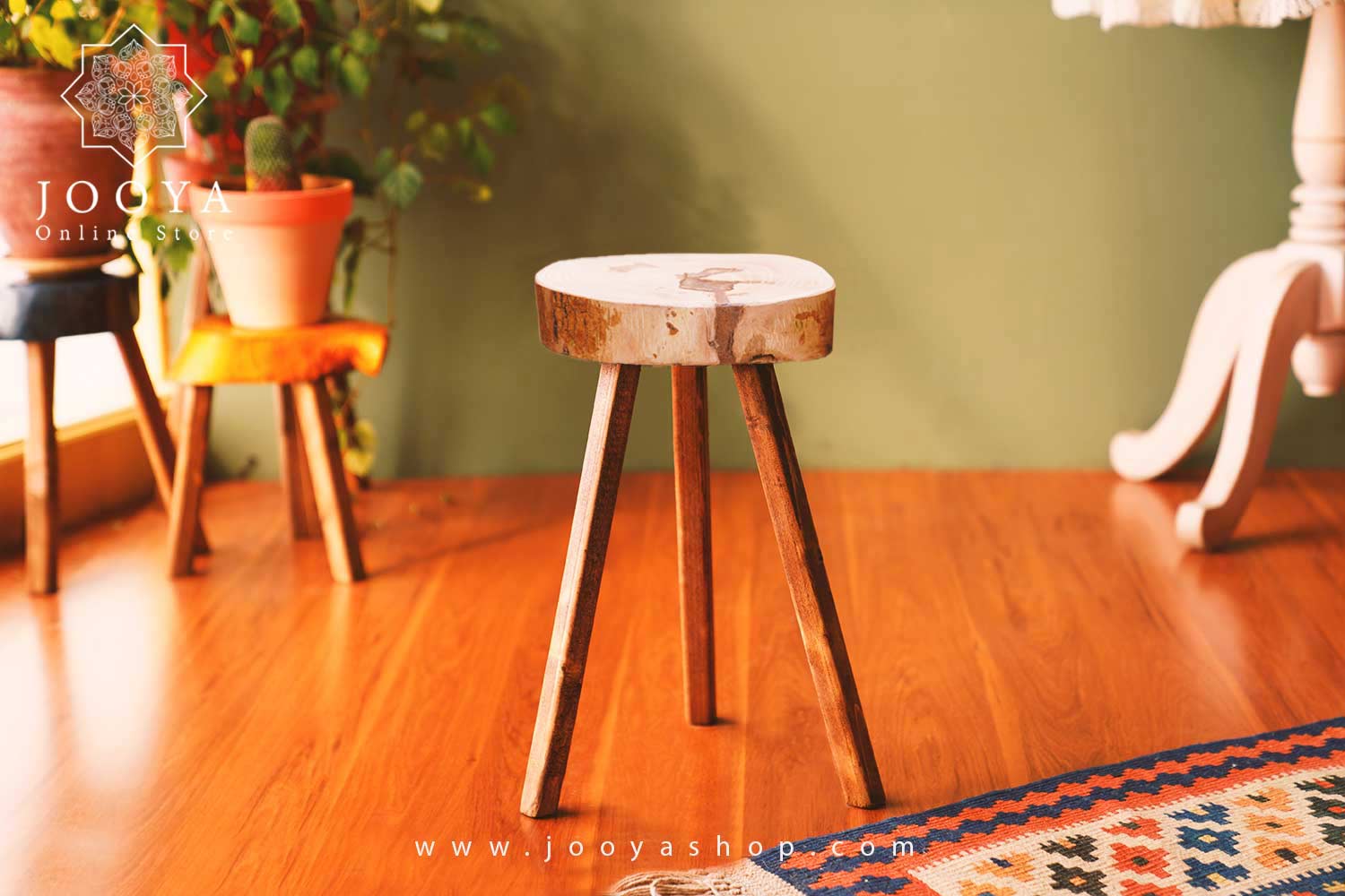 استند چوبی اوژن