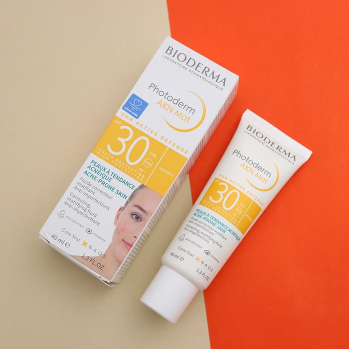 ضدآفتاب بیودرما Photoderm AKN Mat SPF30 OCEAN CARE حجم 40 میل 91524