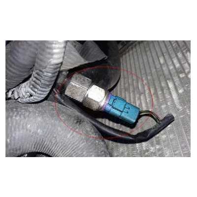 فشنگی روغن هیدرولیک تک لایت کد AM 5964 Bمناسب برای پژو 206