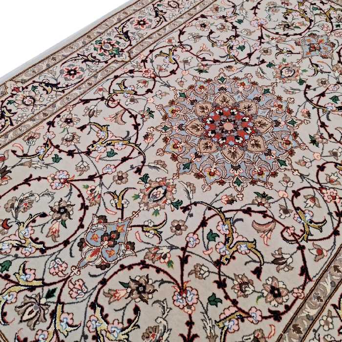 فرش دستبافت یک متری اصفهان آبتین کد 11258