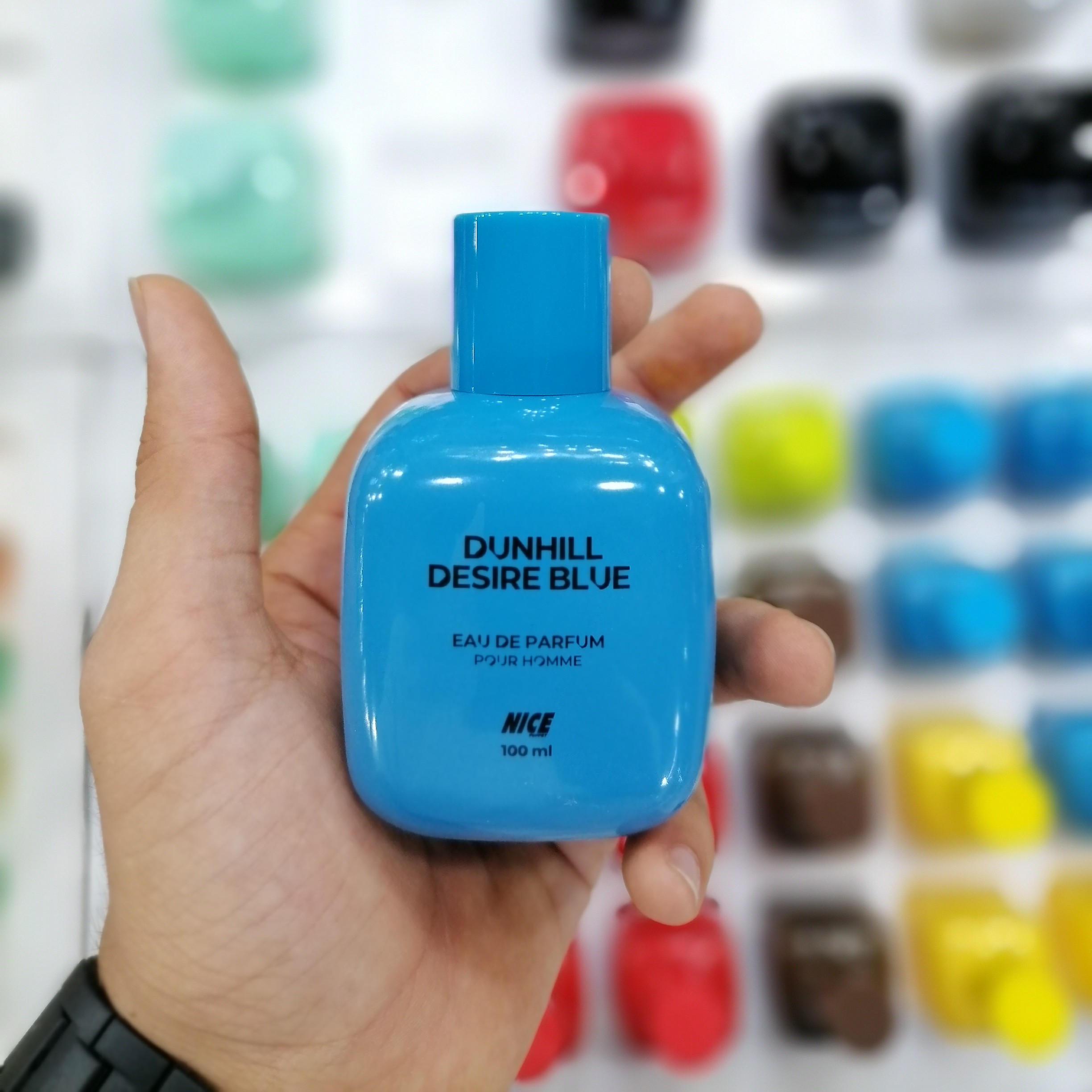 ادکلن دانهیل ابی، دانهیل بلو، دیزایر بلو