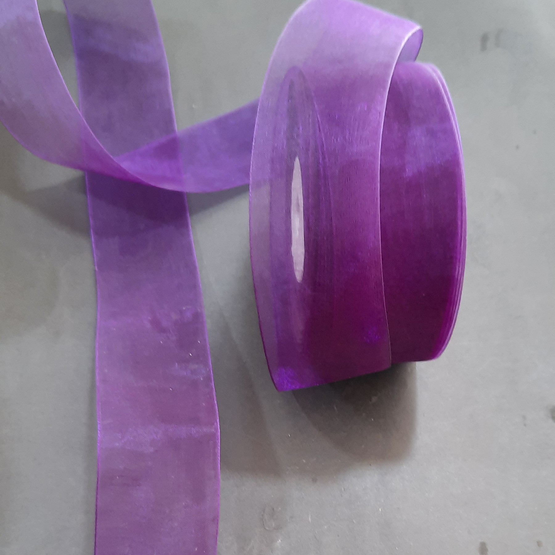 روبان حریر بنفش