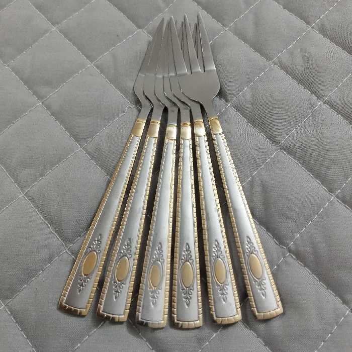 چنگال میوه خوری استیل طلایی یونیک لایف بسته 6 عددی طول 15 و ضخامت 2 میل    