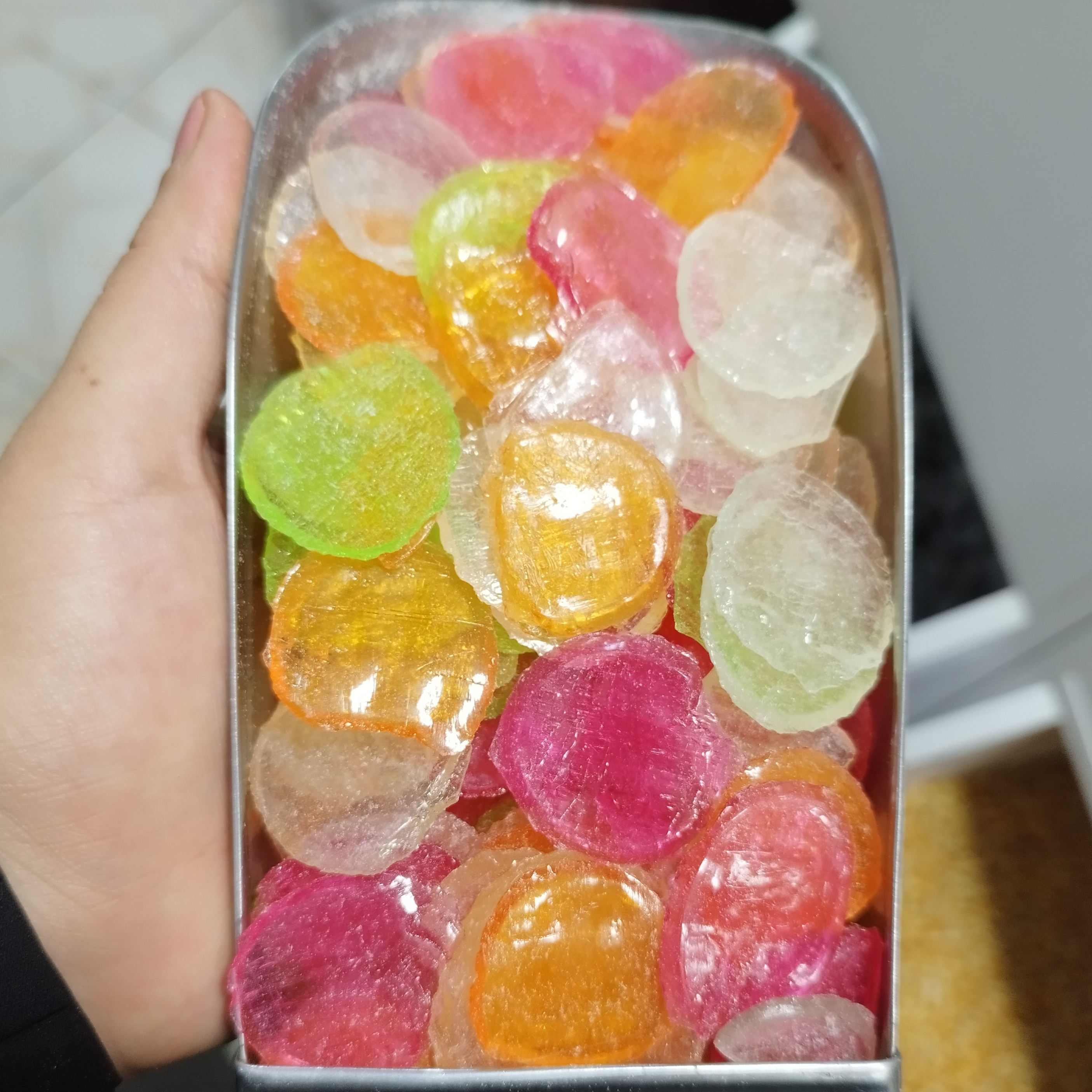 پولکی رنگی رنگی یا نقل آبنباتی(نیم کیلو)
