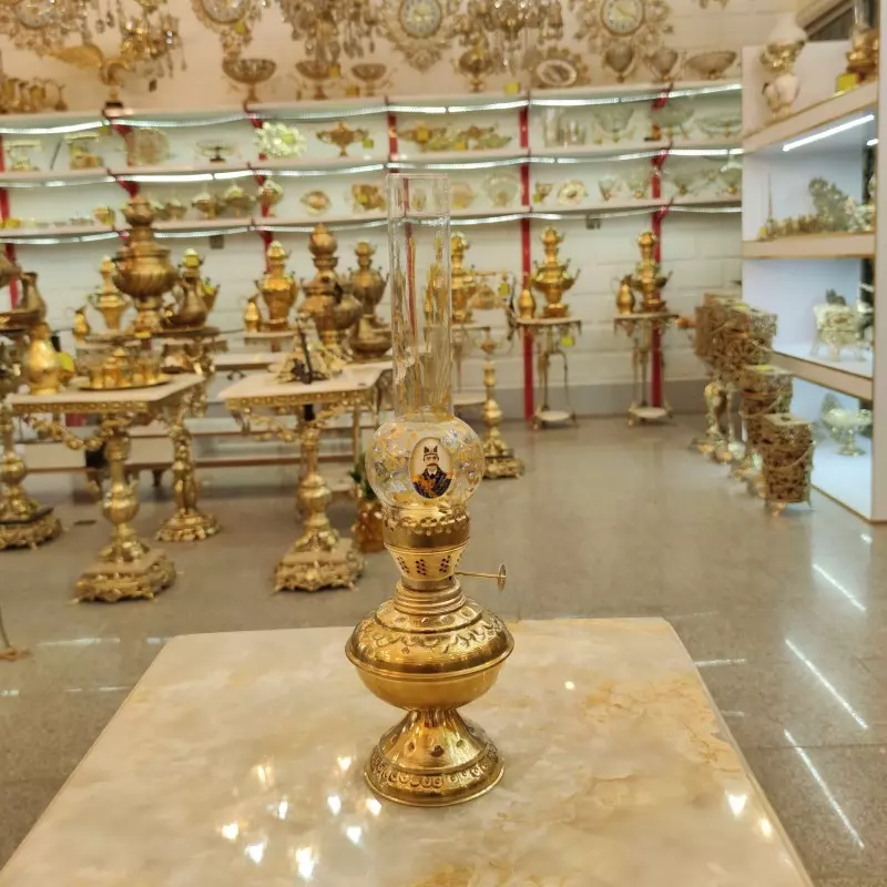 چراغ گردسوز برنجی مدل قلم زرد متوسط کد 5986