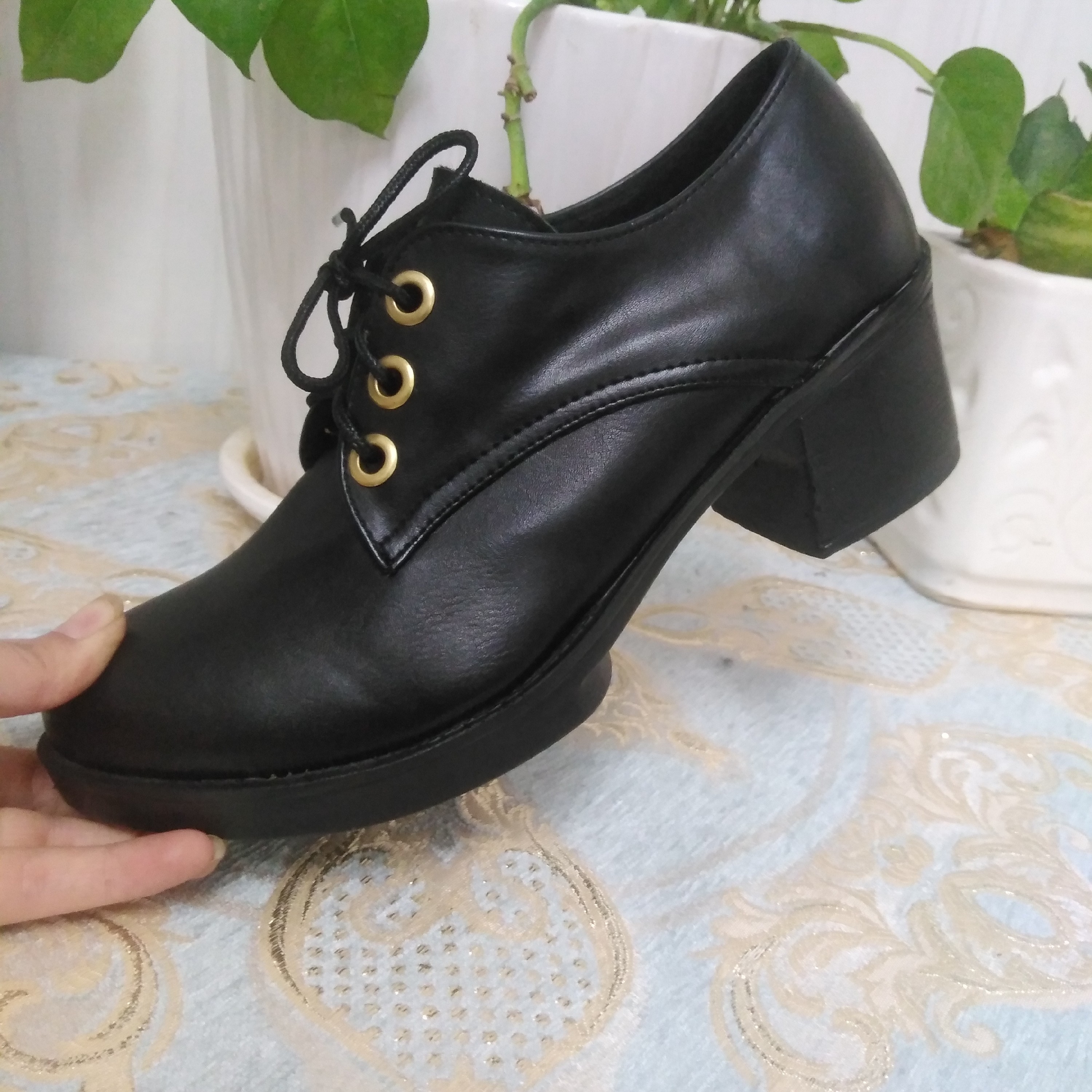 کفش طبی زنانه بندی 