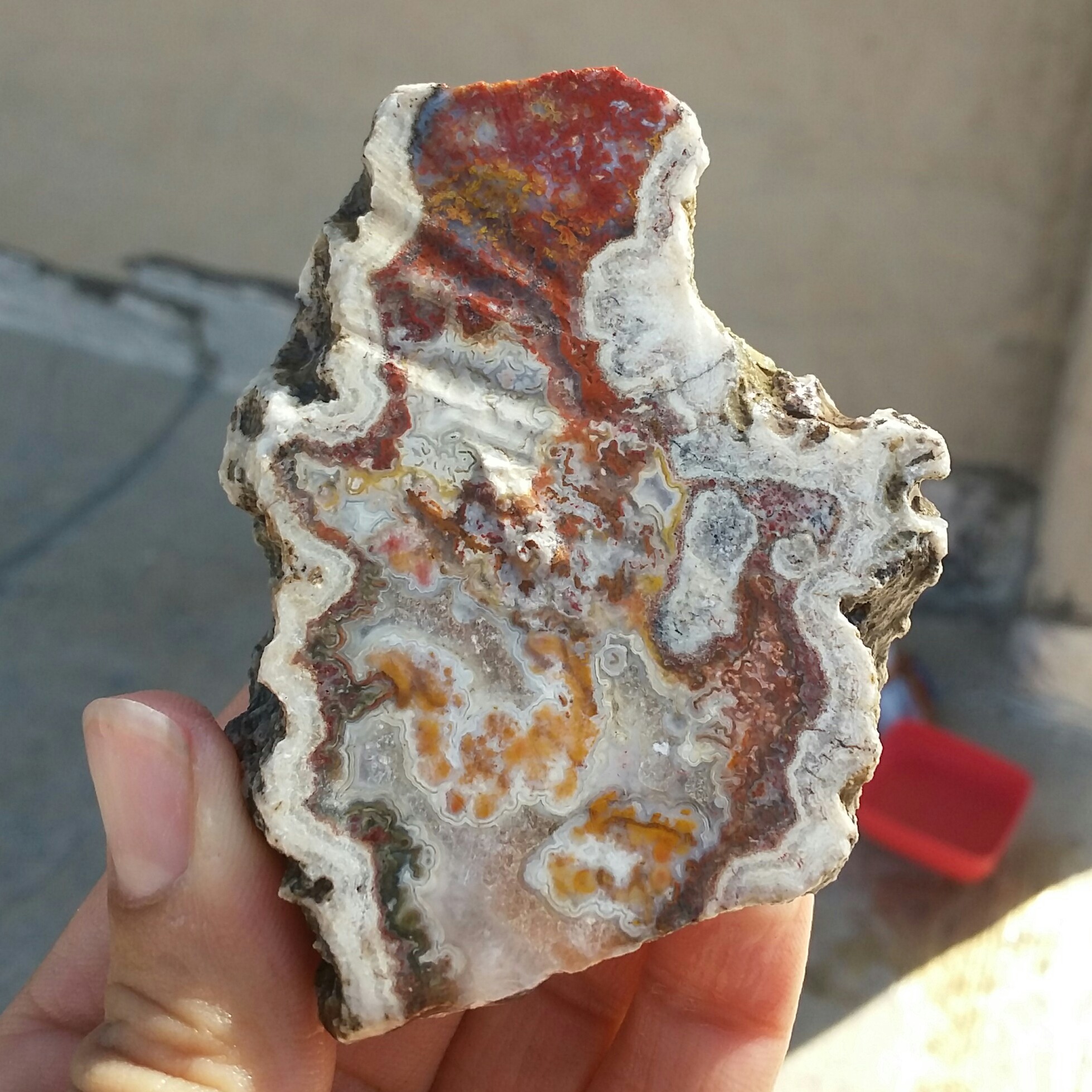 اسلایس سنگ راف عقیق سلیمانی سه بعدی رنگی ژئودی منظره دار بسیار زیبا و خاص 100 در 100 طبیعی  شاهکار خلقت
کد 12217