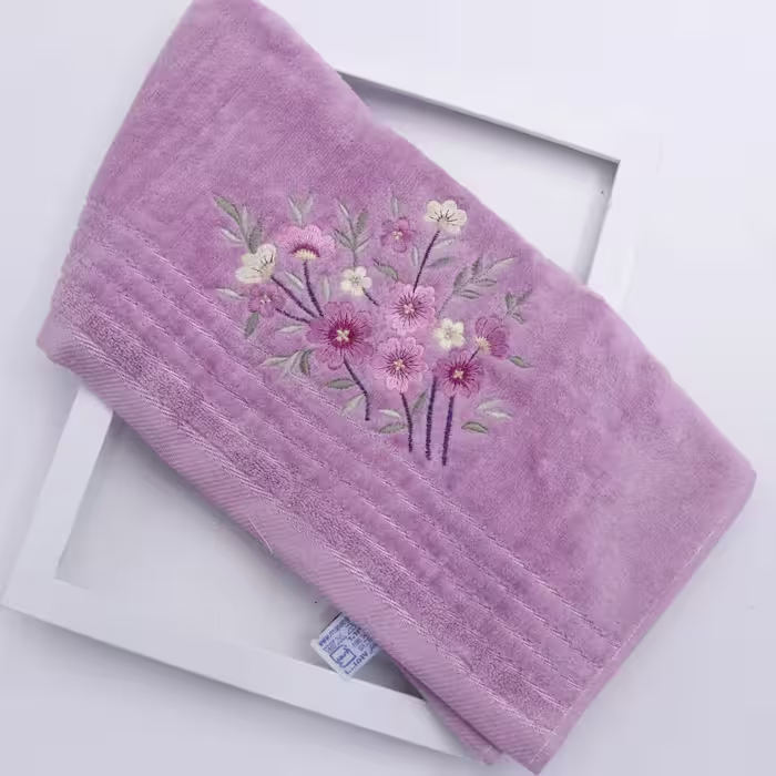 حوله دستی گلدورزی مخمل رنگ یاسی (1) کد 61702