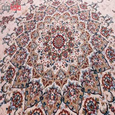 فرش ماشینی زمرد مشهد مدل نایین زمینه کرم