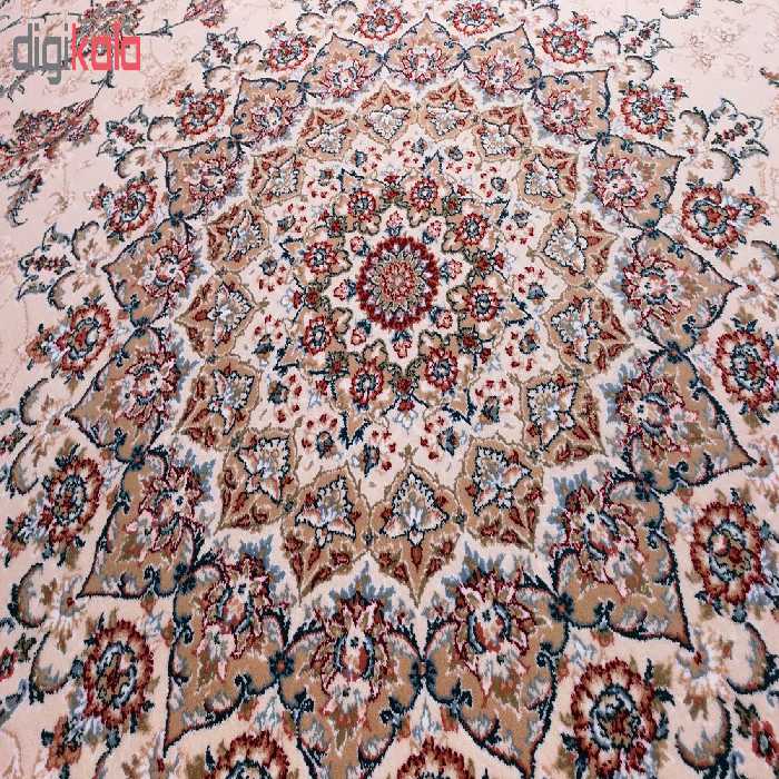 فرش ماشینی زمرد مشهد مدل نایین زمینه کرم