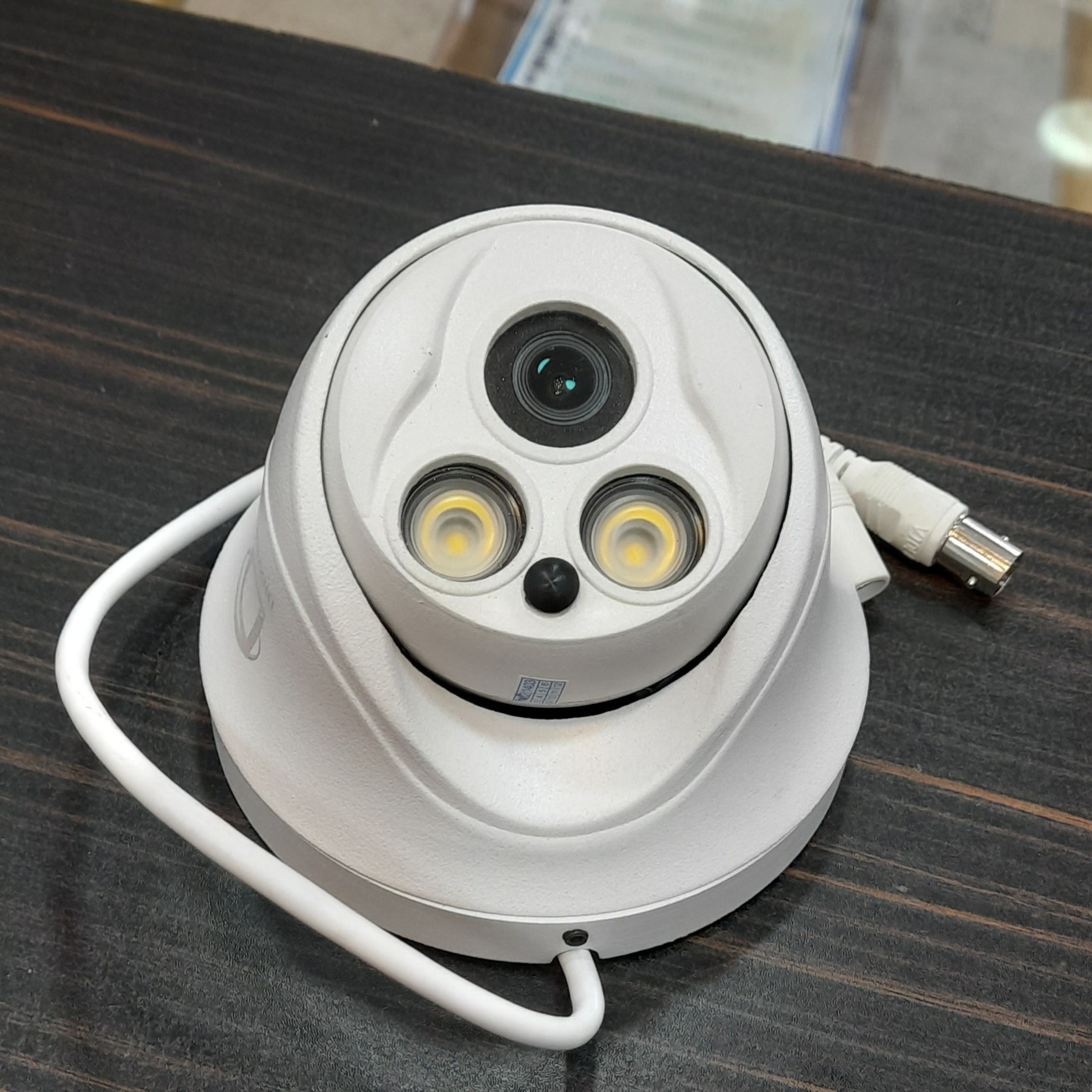 دوربین دام سقفی دید در شب HD - ایمن الکترونیک 