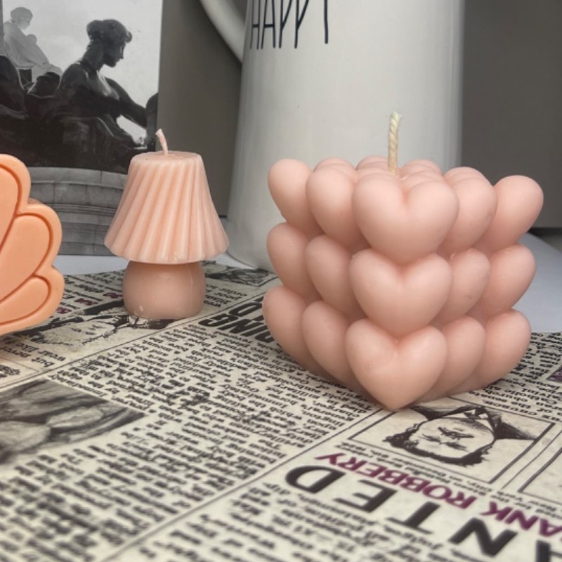 شمع روبیک قلبی ( ارگانیک) رنگبندی دارد