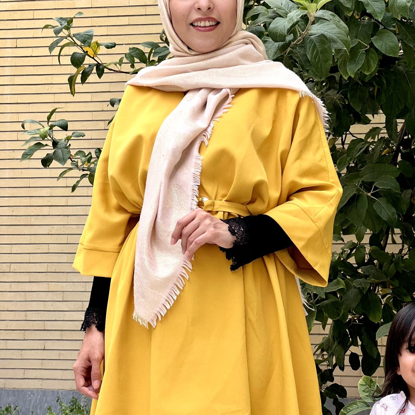 لباس مجلسی با زنجیر طلایی
