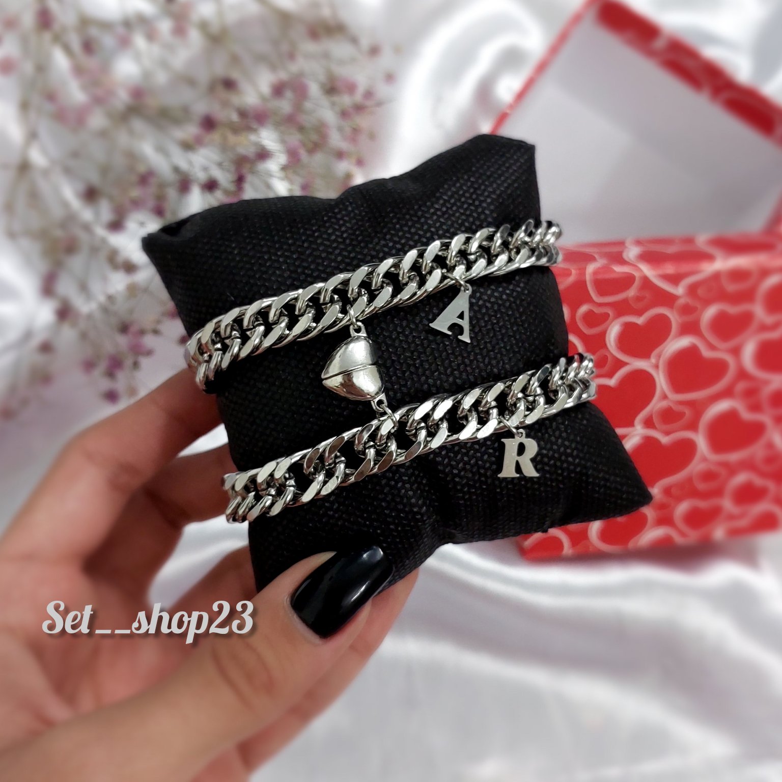 دستبند مگنتی با حروف