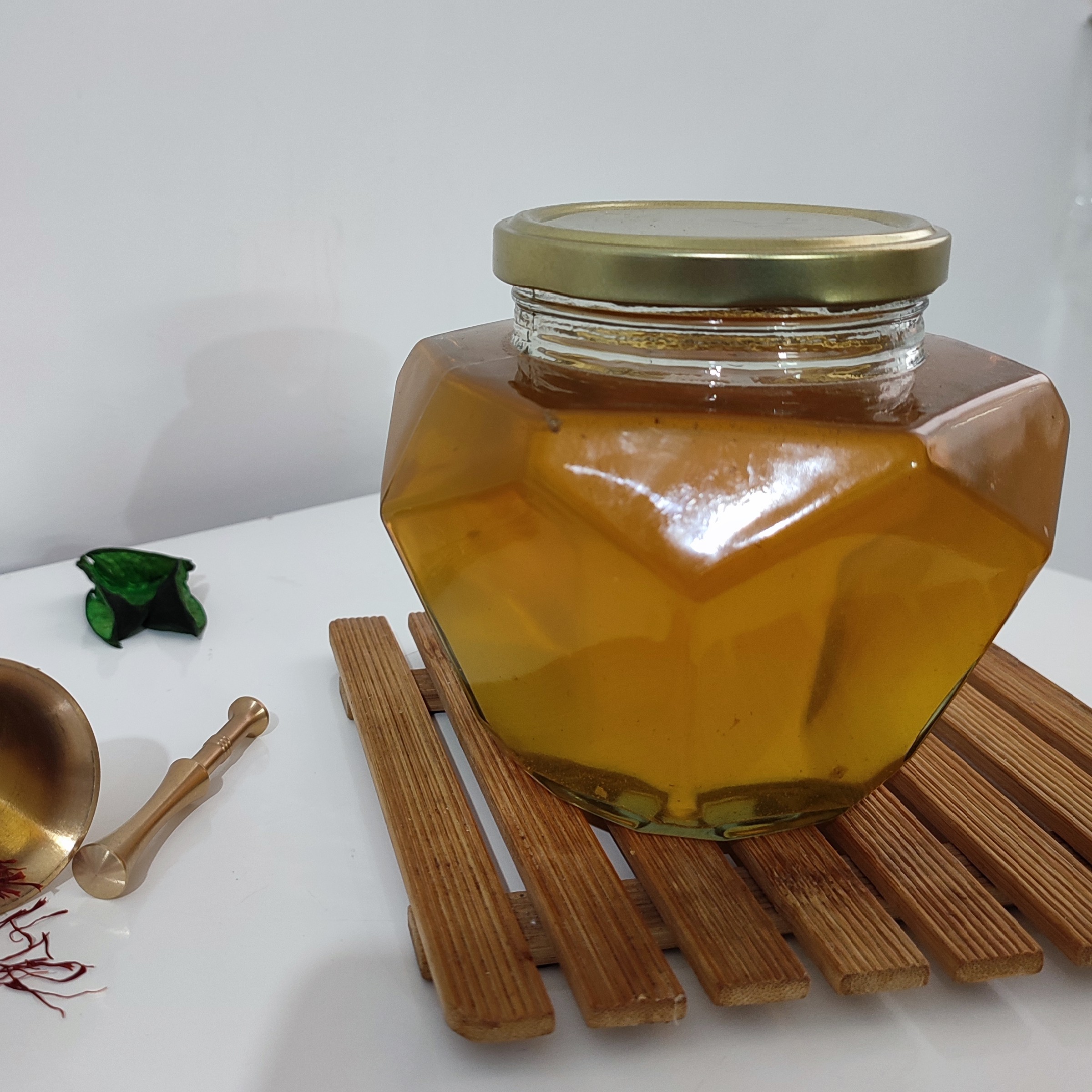 عسل یک کیلویی گون اشتران کوه