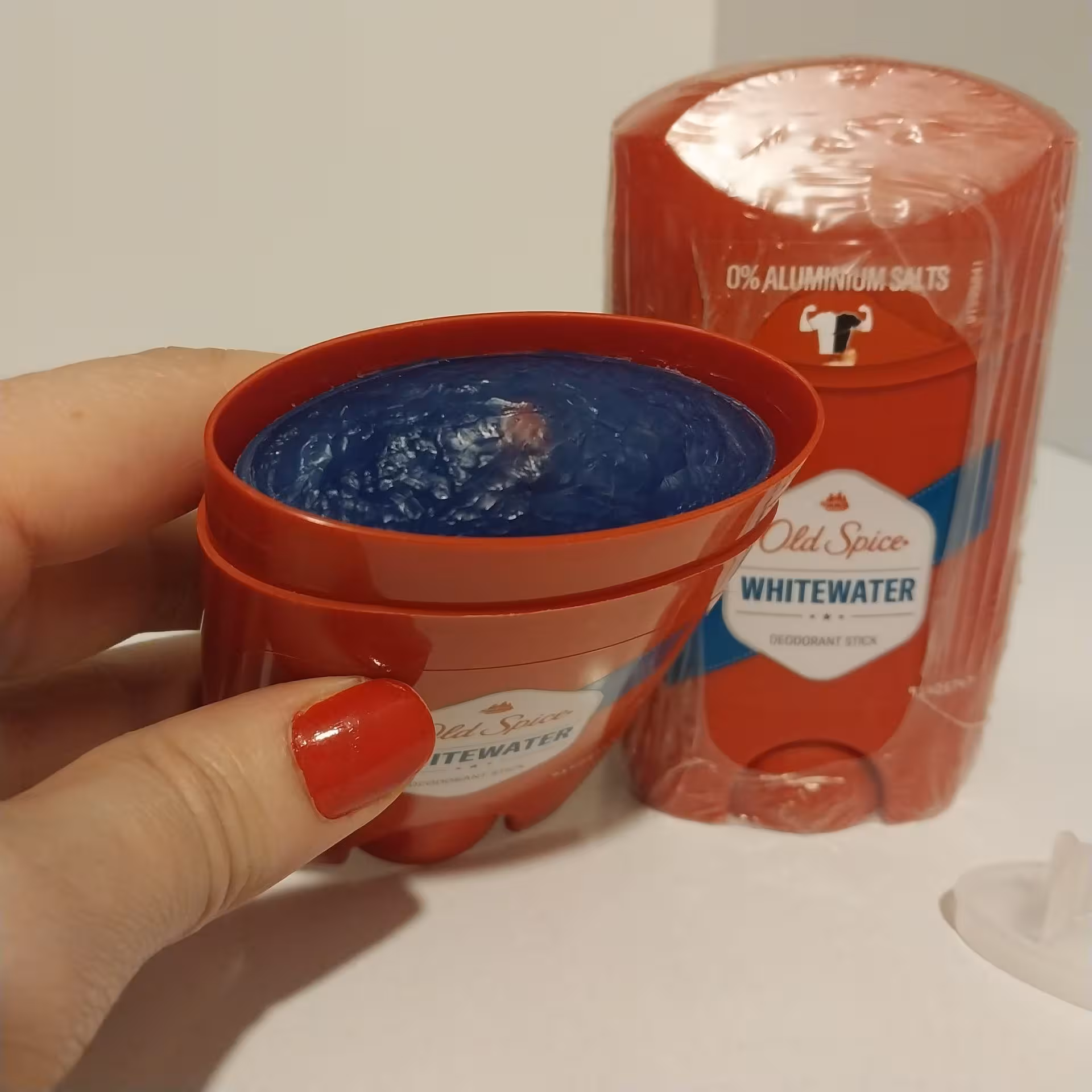 مام استیک صابونی اولد اسپایس وایت واتر OLD SPICE WHITEWATER DEODORANT STICK50 ML