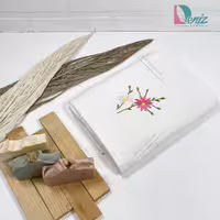 حوله دستی گلدوزی مایسا رنگ شیری