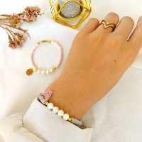 دستبند فیمو و مروارید پرورشی اصل با اویز استیل 