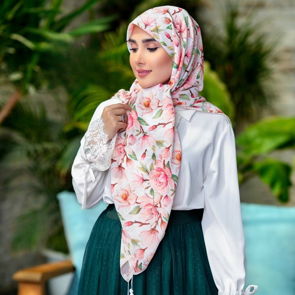 روسری سوپر نخ طرح شکوفه صورتی (کد234)