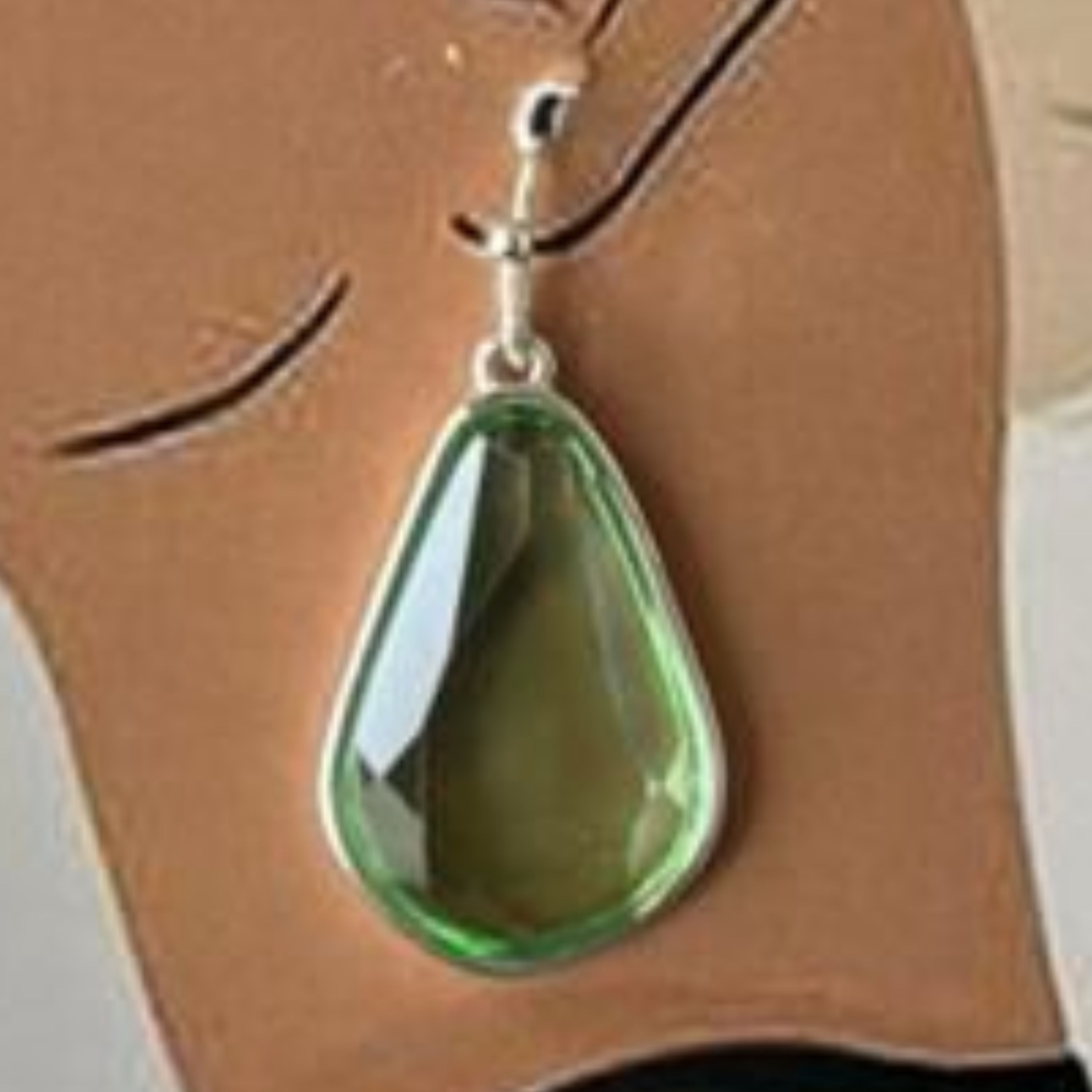 گوشواره سبز طرح سوارسکی برند