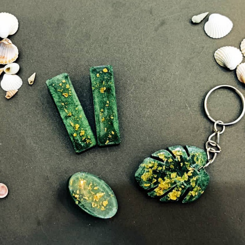 ست گیر سرو جاسوئچی ساخته شده با ورق طلا 