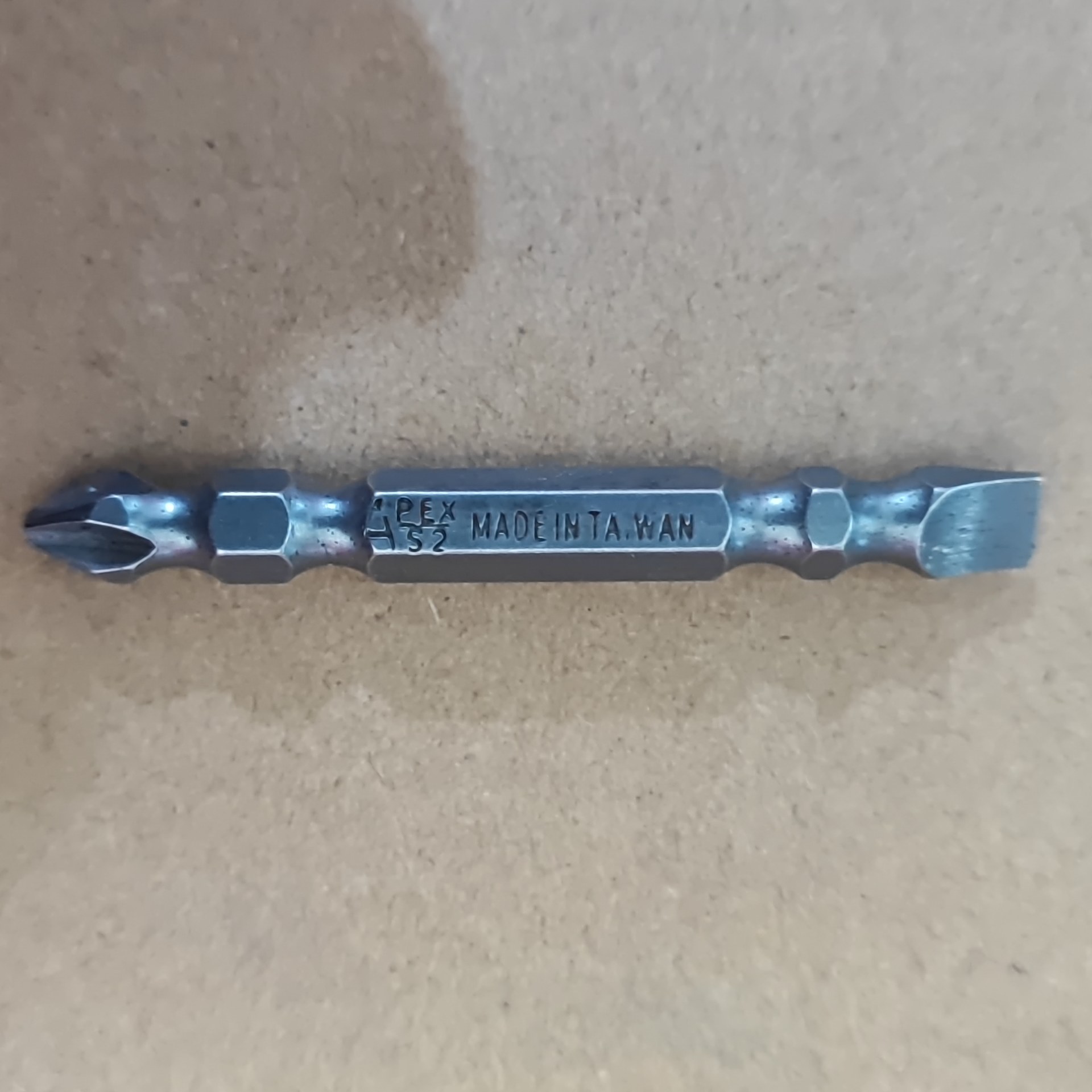پیچ گوشتی سردریلی تایوانی Apex