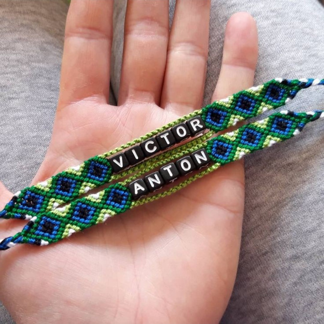 دستبند  و پابند اسم