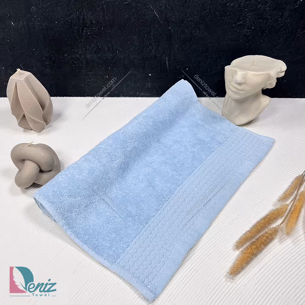 حوله دستی طرح هاروتس رنگ آبی روشن
