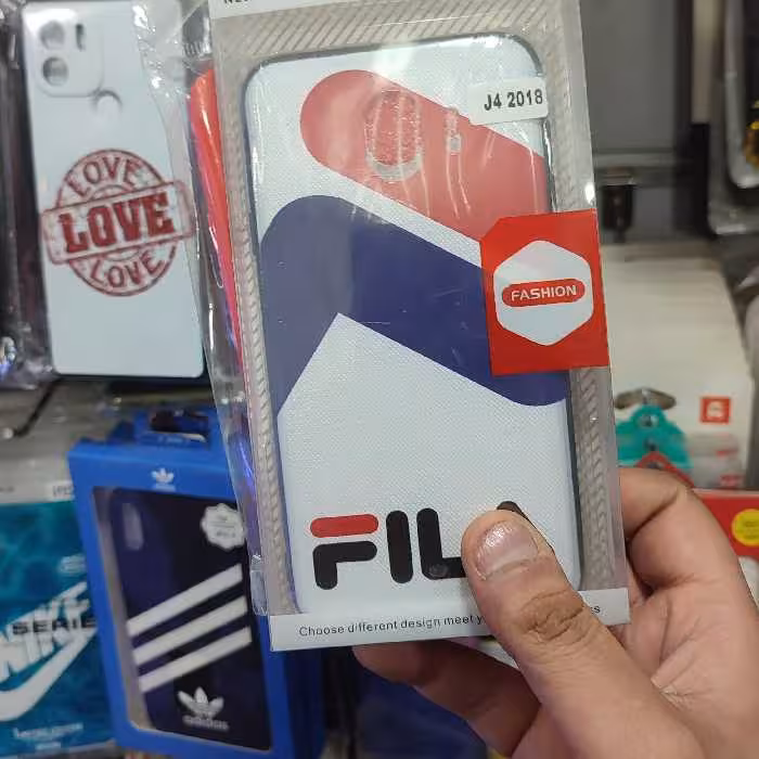 گارد  SAMSUNG J4 هفت