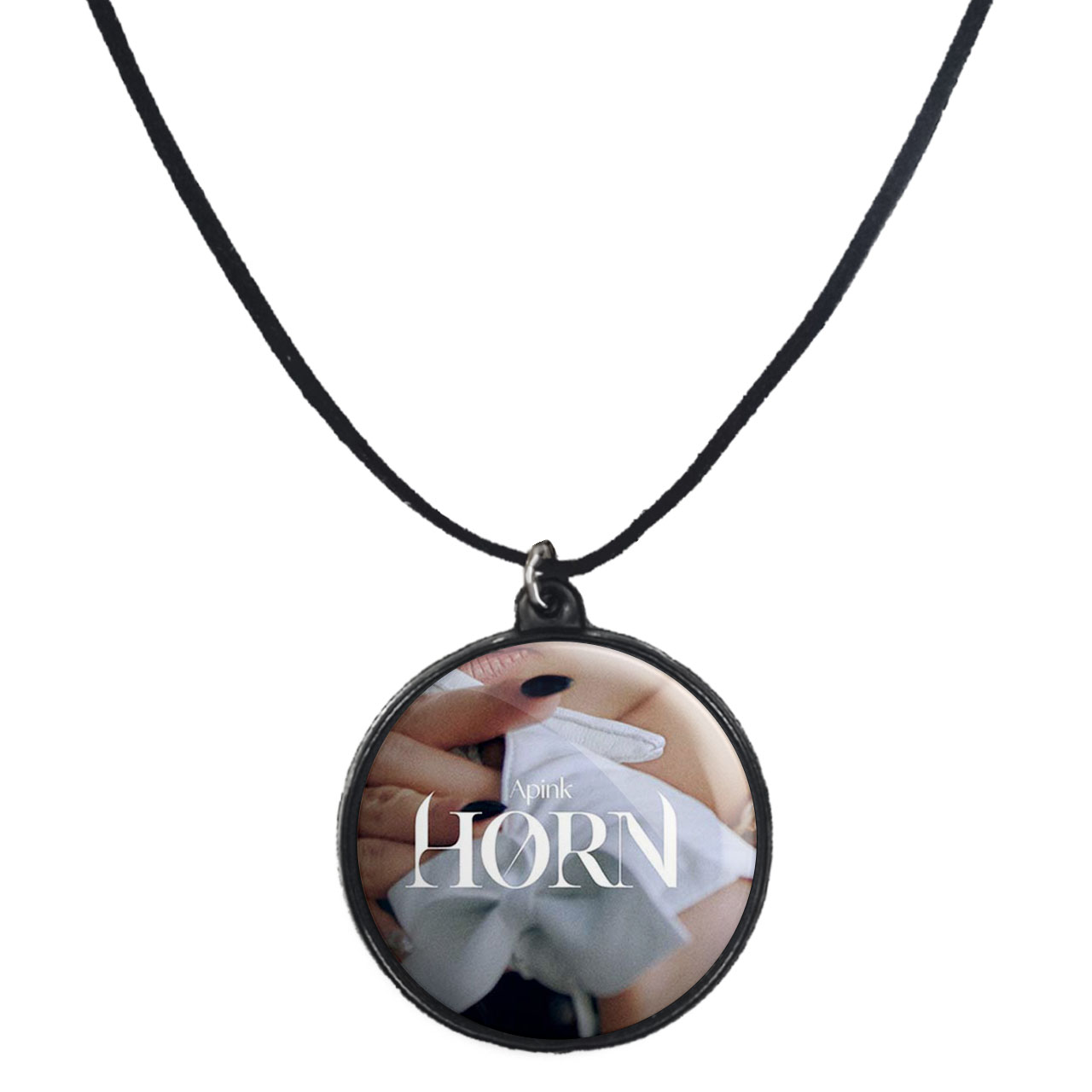 گردنبند پرمانه طرح Apink گروه موسیقی کد pmb.12003 مدل دو طرفه